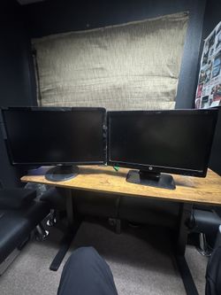 Hp And Dell Computer Monitor