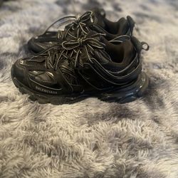 Balenciaga Tracks No Led‼️