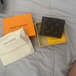 lv Wallet