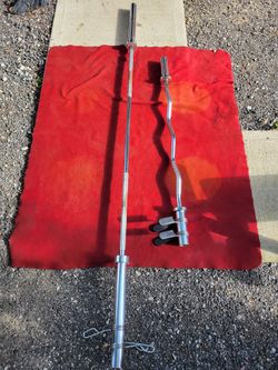 OLYMPIC  7' BAR.  45LBs AND EZ-CURL BAR  BOTH.  USED BUT IN EXCELLENT  CONDITION WITH CLIPS.  NO LABELS 
11525 S HALSTED  dunkin donuts/
7111.S WESTER