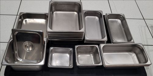 Many sizes of Stainless Steel Hotel or steam table Pans Mixed Lot
