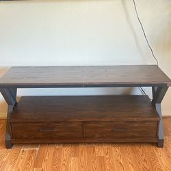 Tv stand