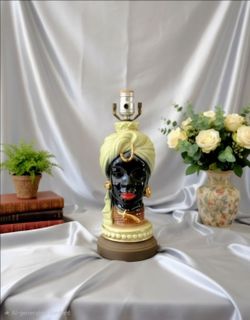 Vintage 1940s–1950s Mid-Century Modern ceramic "Blackamoor" Boudoir Table Lamp 10"