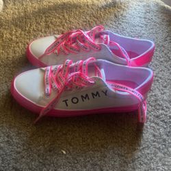 Tommy Hilfiger Women Shoes