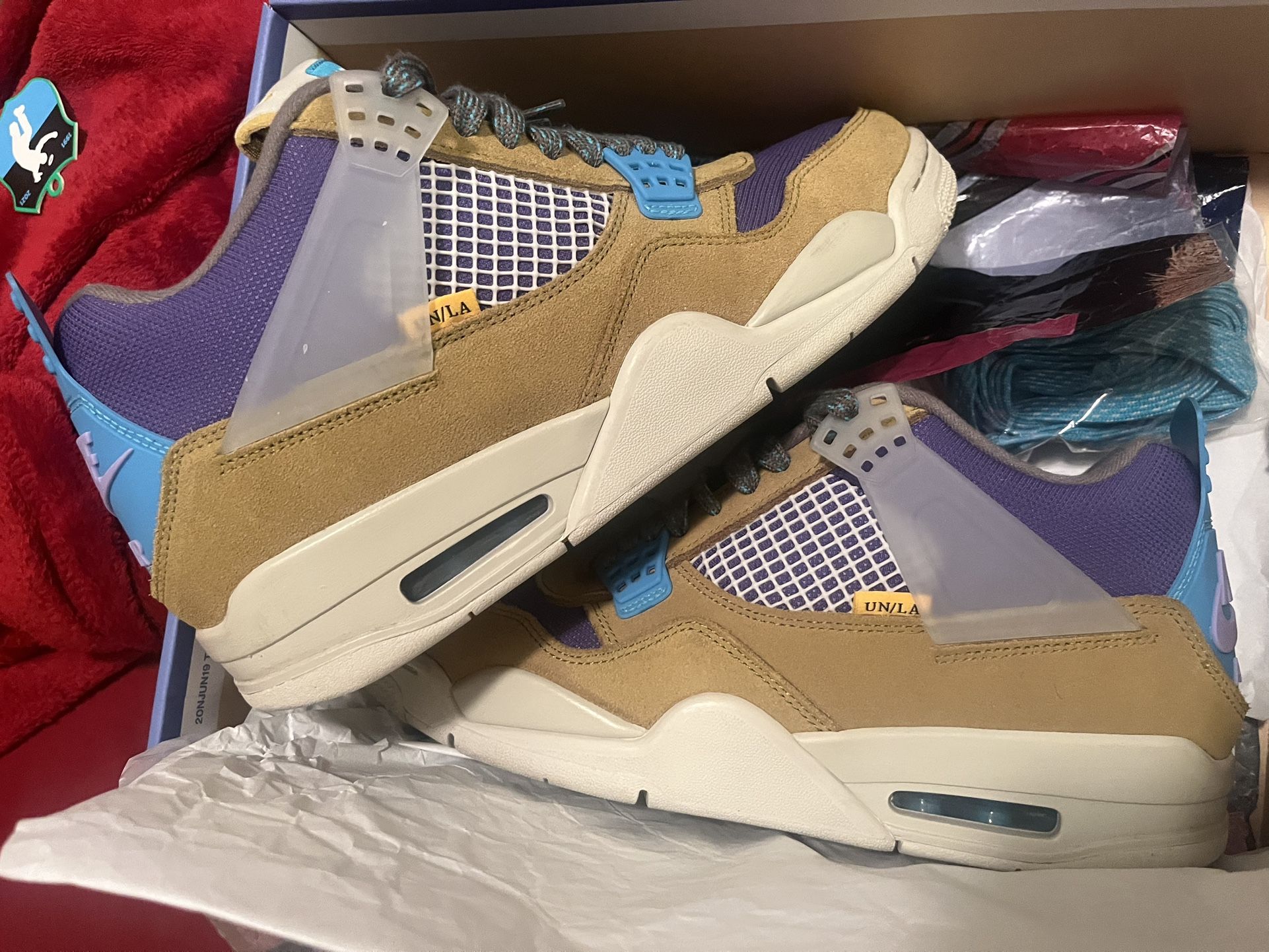 Jordan 4s $190