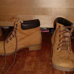 Soda timberland style booties