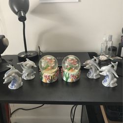 Snow Globes Dolphin Decorations Statue Show Toy