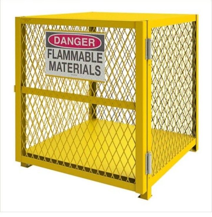 Durham Vertical Gas Cylinder Cabinet