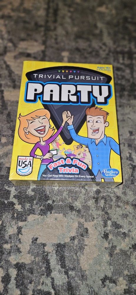 Trivial Pursuit Party Fast & Fun Trivia Game (2013) BRAND NEW & FACTORY SEALED!!