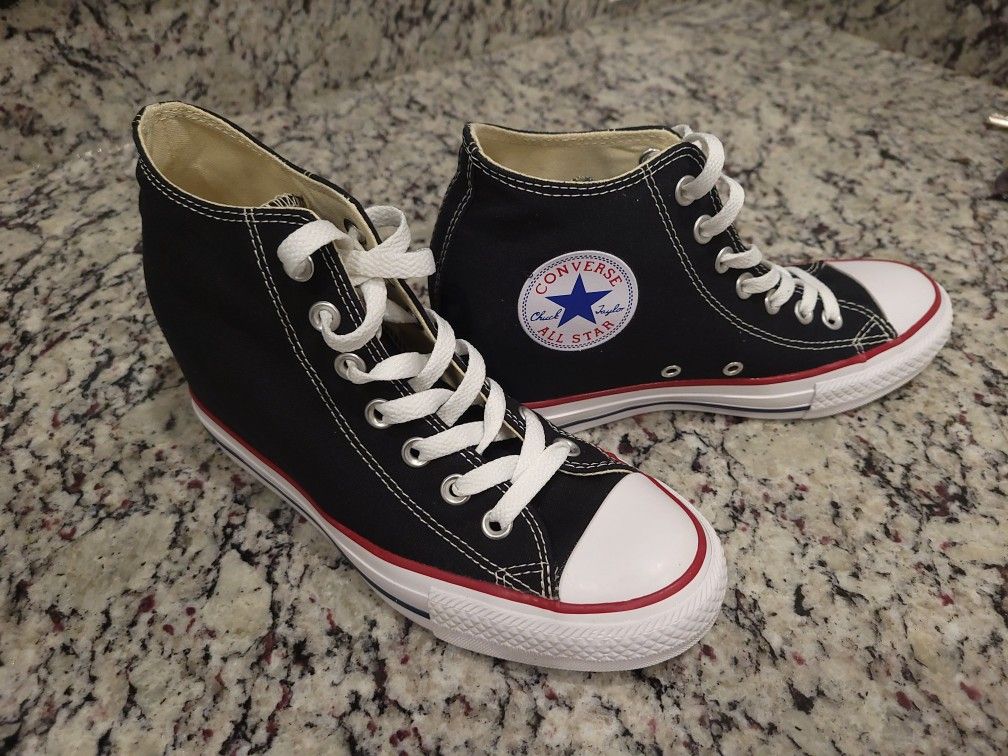 Converse Chuck Taylor Lux Mid Wedge