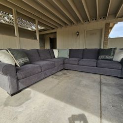 Living Spaces Gray Sectional (FREE DELIVERY)