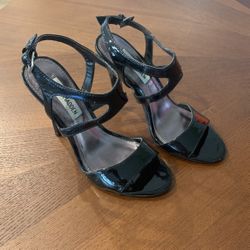 Steve Madden Black Paten Leather Heels