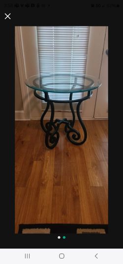 Cast Iron Table With 28in Round Glass Top