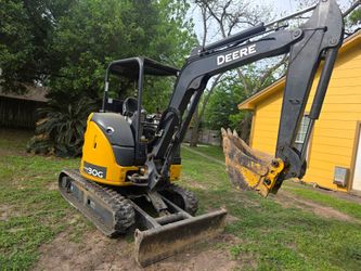 Johndeer escabador G30