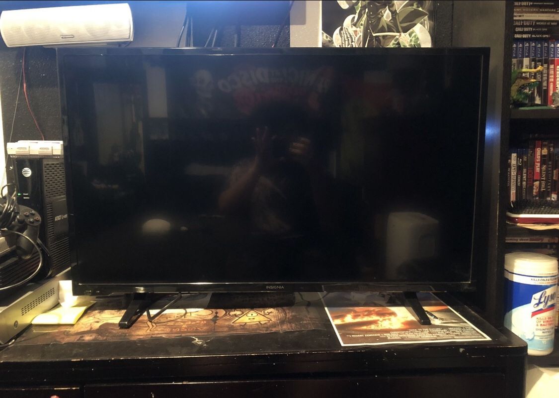 insignia 40 Inch Tv (read Last Slide)
