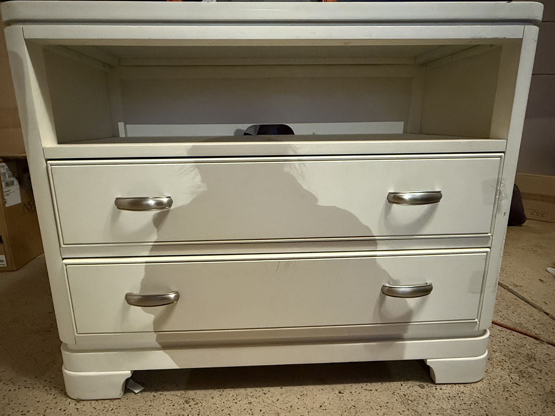 Dresser / Night Stand