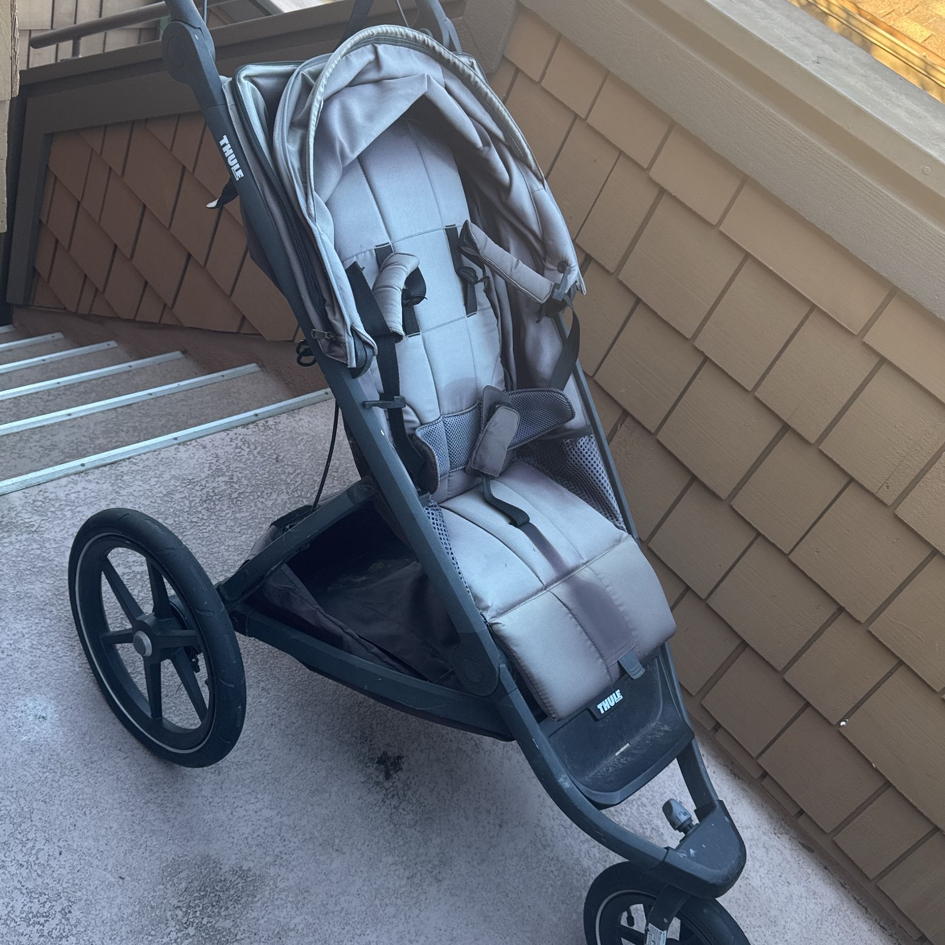 Thule all-terrain stroller Black