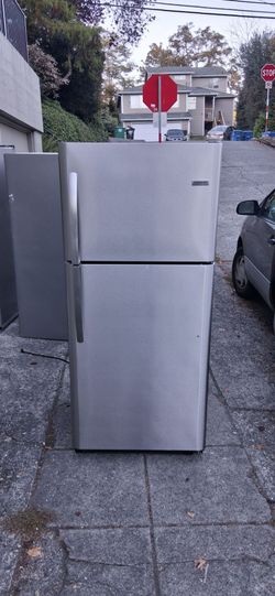 Frogidaire Stainless Refrigerator - Can Deliver