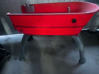 Dog bathtub