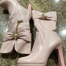 Pink High Heel Boots Gold Charm Size 5.5