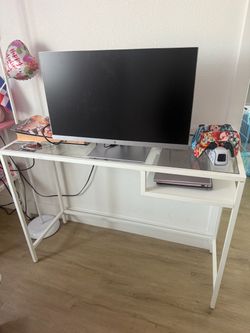 2 two glass tables