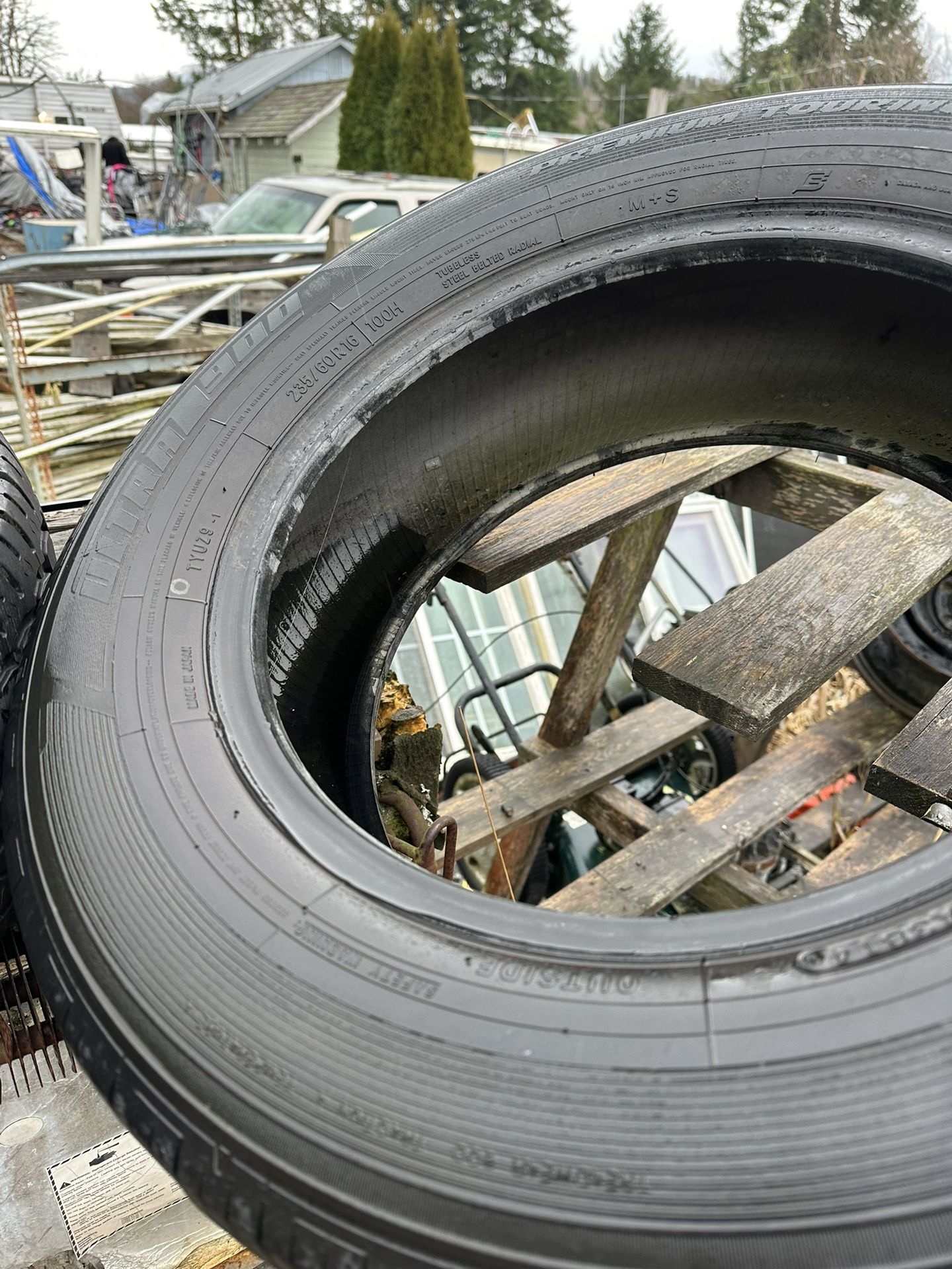 Toyo UltraZ900 Premium Touring Tire 235/60R16 for Sale in Woodinville