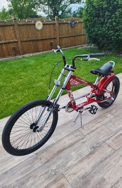 Schwinn Stingray Chopper Bike