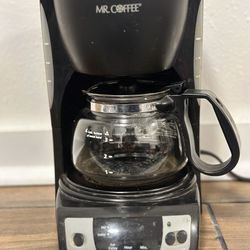 https://offerup.com/redirect/?o=TVIuQ09GRkVF coffee Machine 