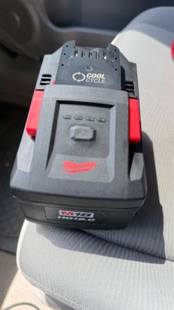 Milwaukee  M18 12.0 battery