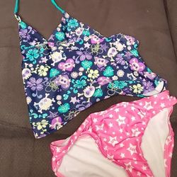 Girls Unshined Swimsuit Skull and heart pattern Size Lg 10 - 13