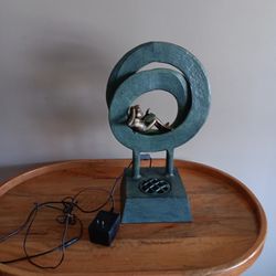 Reading Frog Cast Aluminum Bluetooth Speaker 