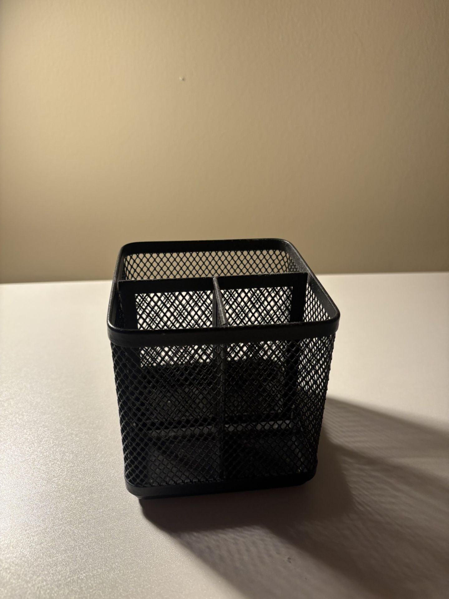 Brightroom Mesh Pencil Holder Black