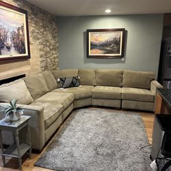 FREE DELIVERY- Jonathan Luis 5-Piece Modular Sectional Sofa 