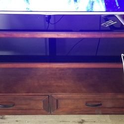 Tv Table Used But Still Brand New And No Damage 