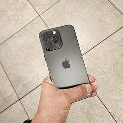 iPhone 15 Pro Max Unlocked 256GB