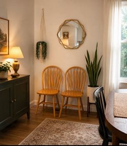 🌿 Set of 2 Wooden Windsor-Style Dining Chairs – Great Condition