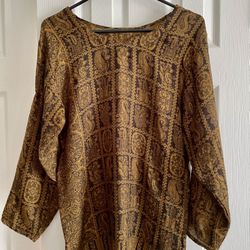 Beautiful Top  Size Small