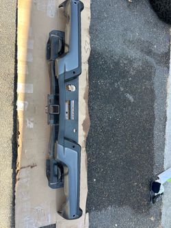 2021–2024 Ford F-150 Raptor OEM Rear Bumper – Excellent Condition