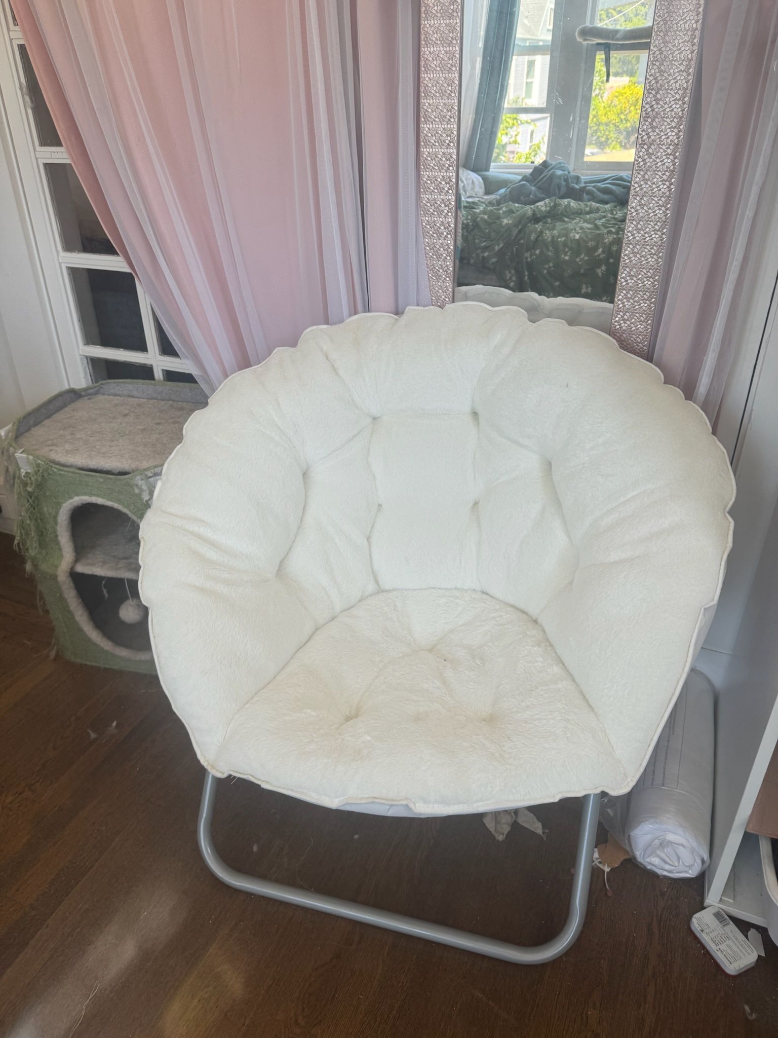 White Papasan Chair