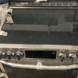 Brand New Lg Electric Slide In Stove With Air Fry