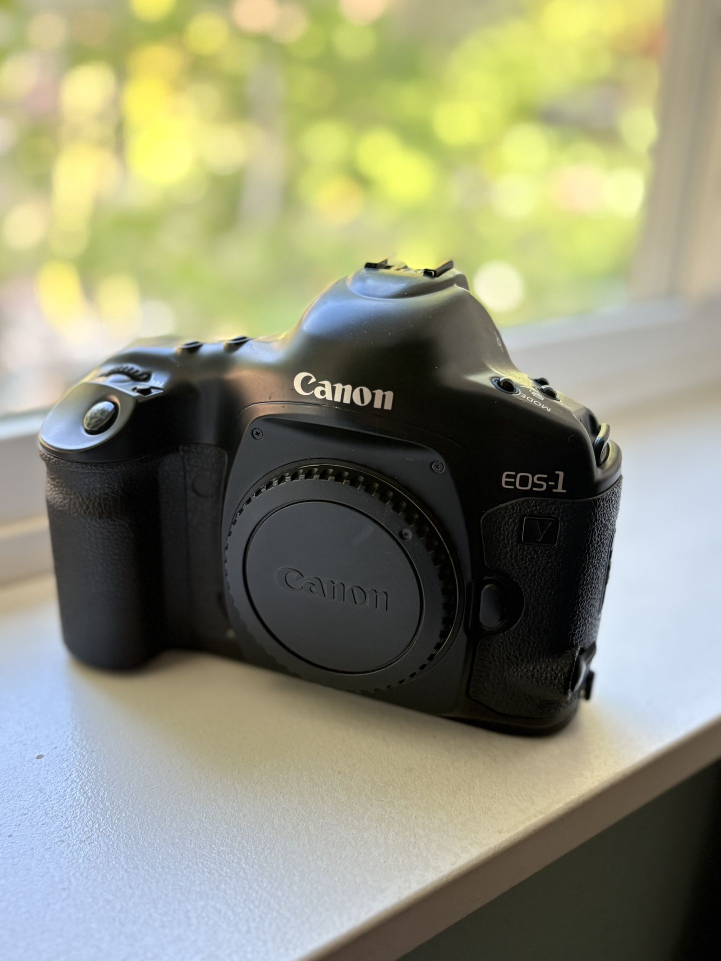 EOS 1V 35mm SLR 