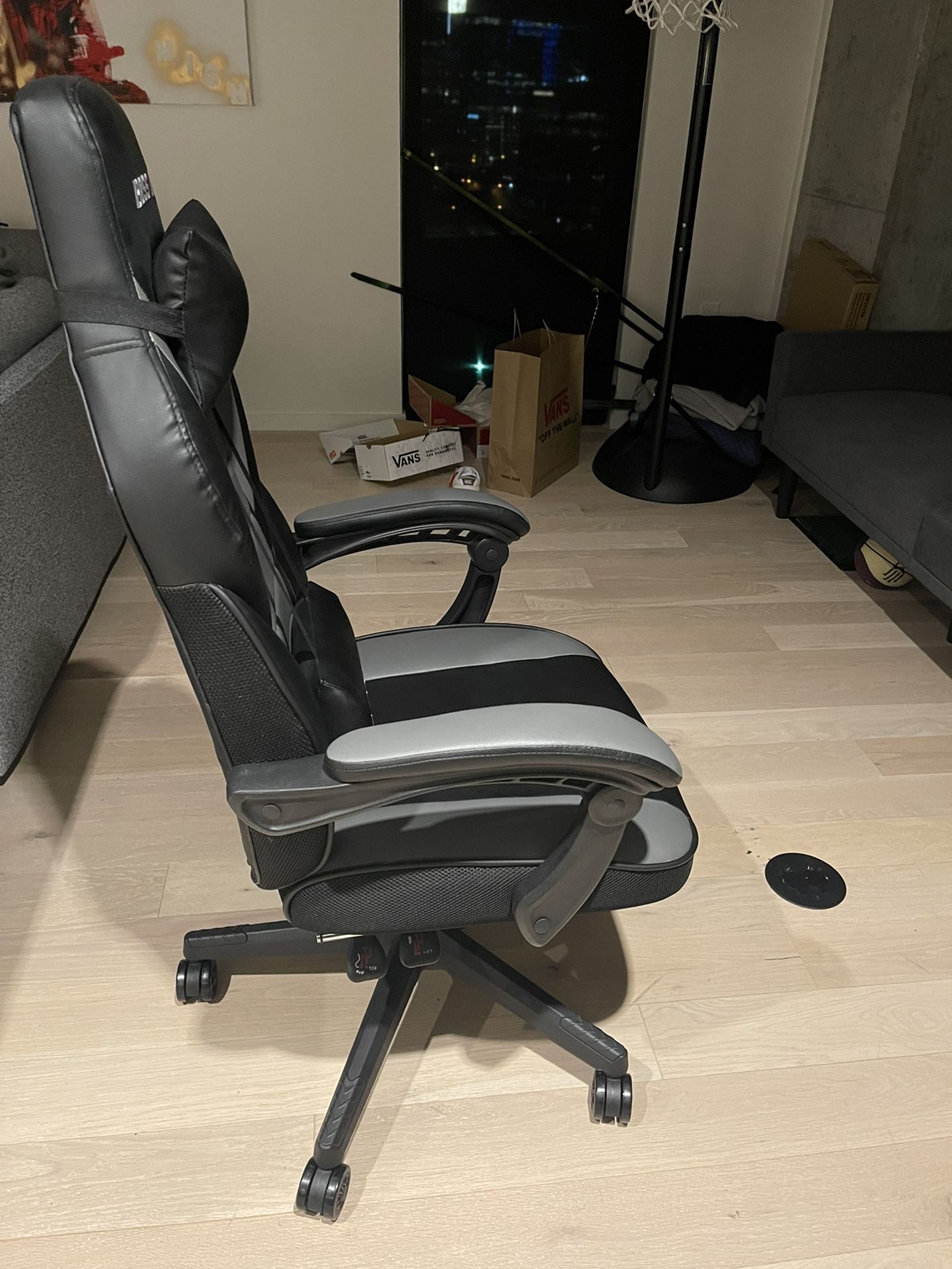 Desk/Gaming Chair
