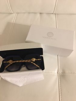 Sunglasses women