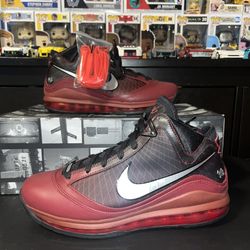 Nike Lebron 7 Size 9.5