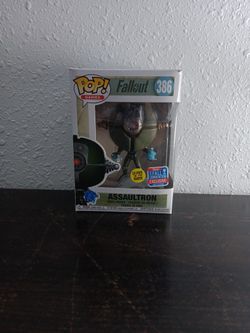 Funko POP Games Fallout ASSAULTRON GITD 2018 Fall Convention Exclusive In Hand

