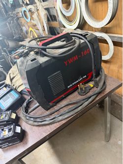 Portable welding machine