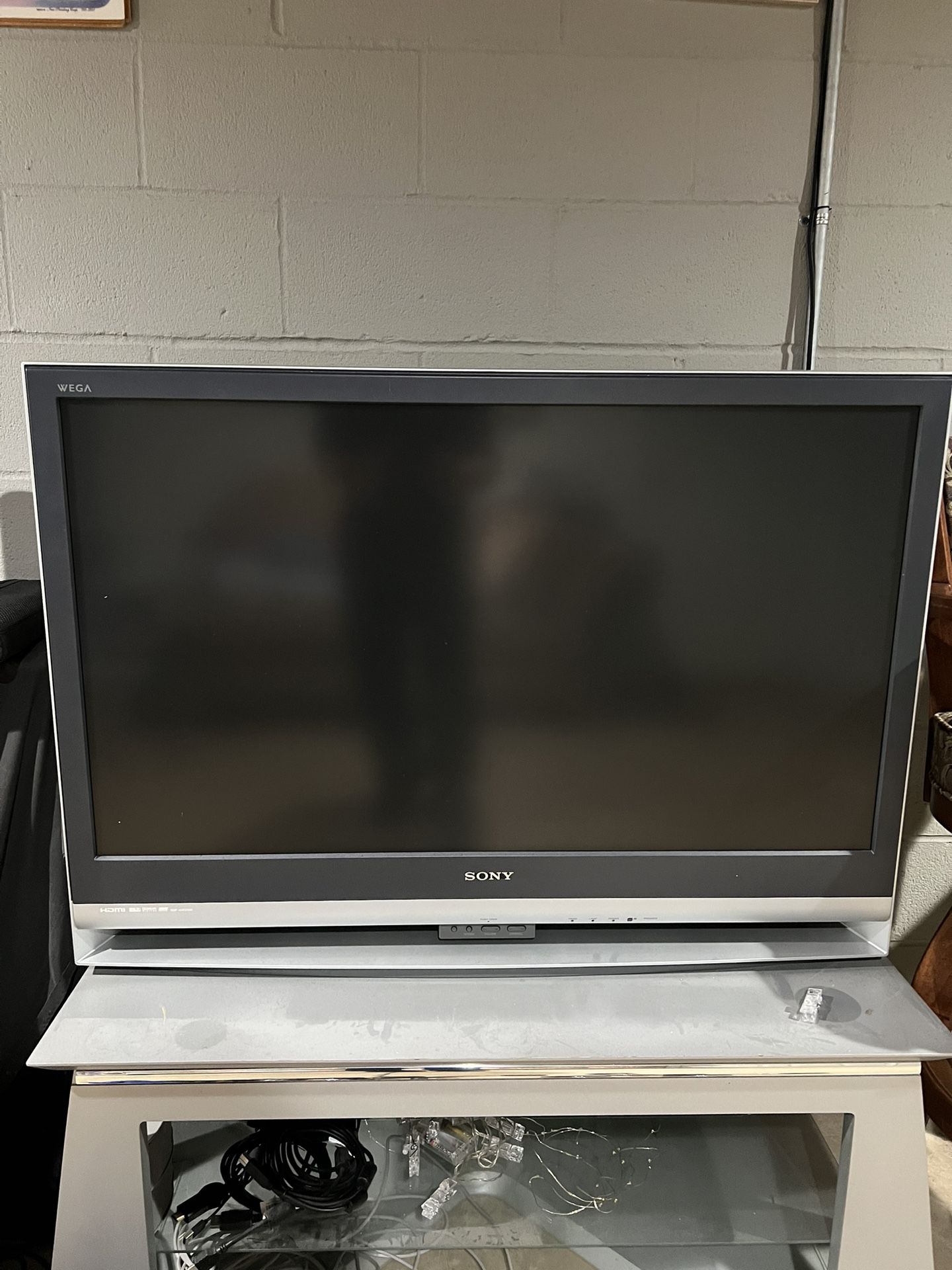 Sony 42” Grand Wega TV