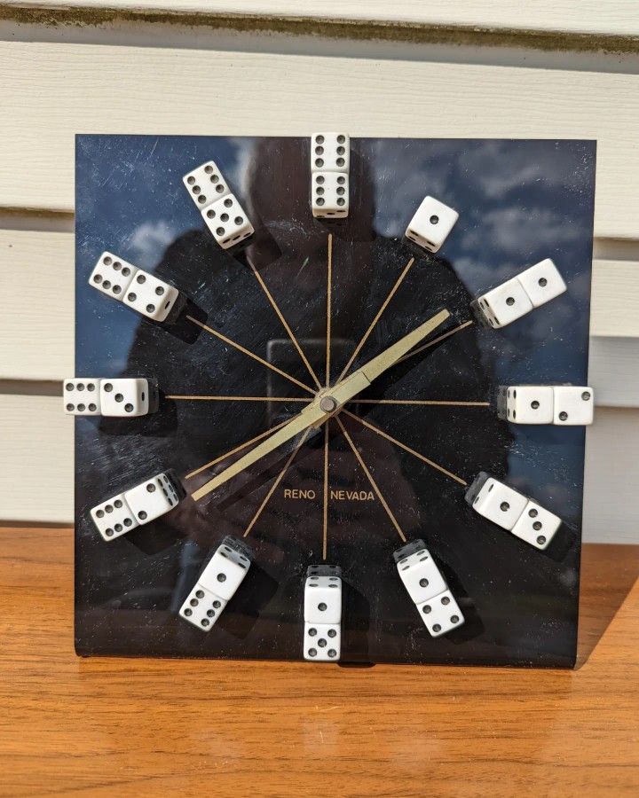 Vintage Reno Nevada Dice Clock 