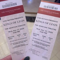 Kings Of Leon *3rd Row* 