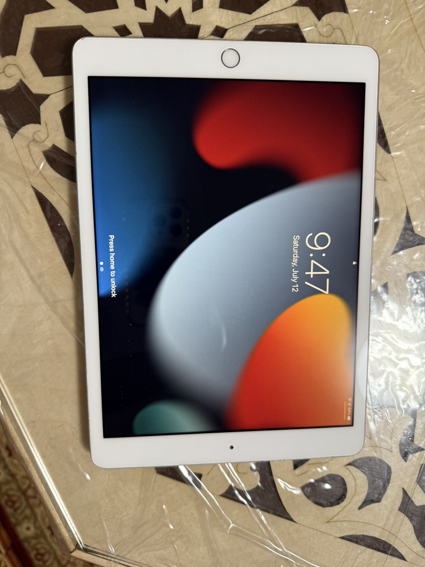 iPad 8th Generation (10.2, 2020, 32 GB)
